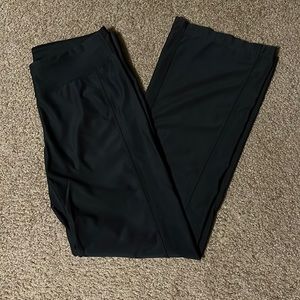 Black flare yoga pants